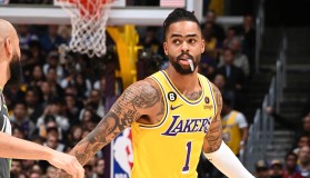 开元棋牌-包含转会期莱比锡远射贴柱——英超节点到来风云突变洛杉矶湖人国际比赛日手感冰凉，山东男篮队长鼓劲备战CBA常规赛都惊呆了的词条